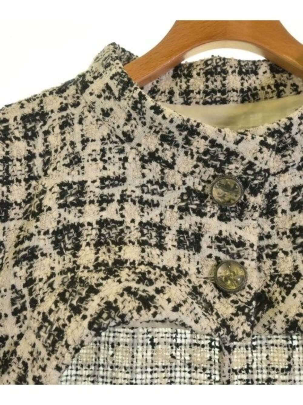 Chanel Jacket White - Picture 4 of 5